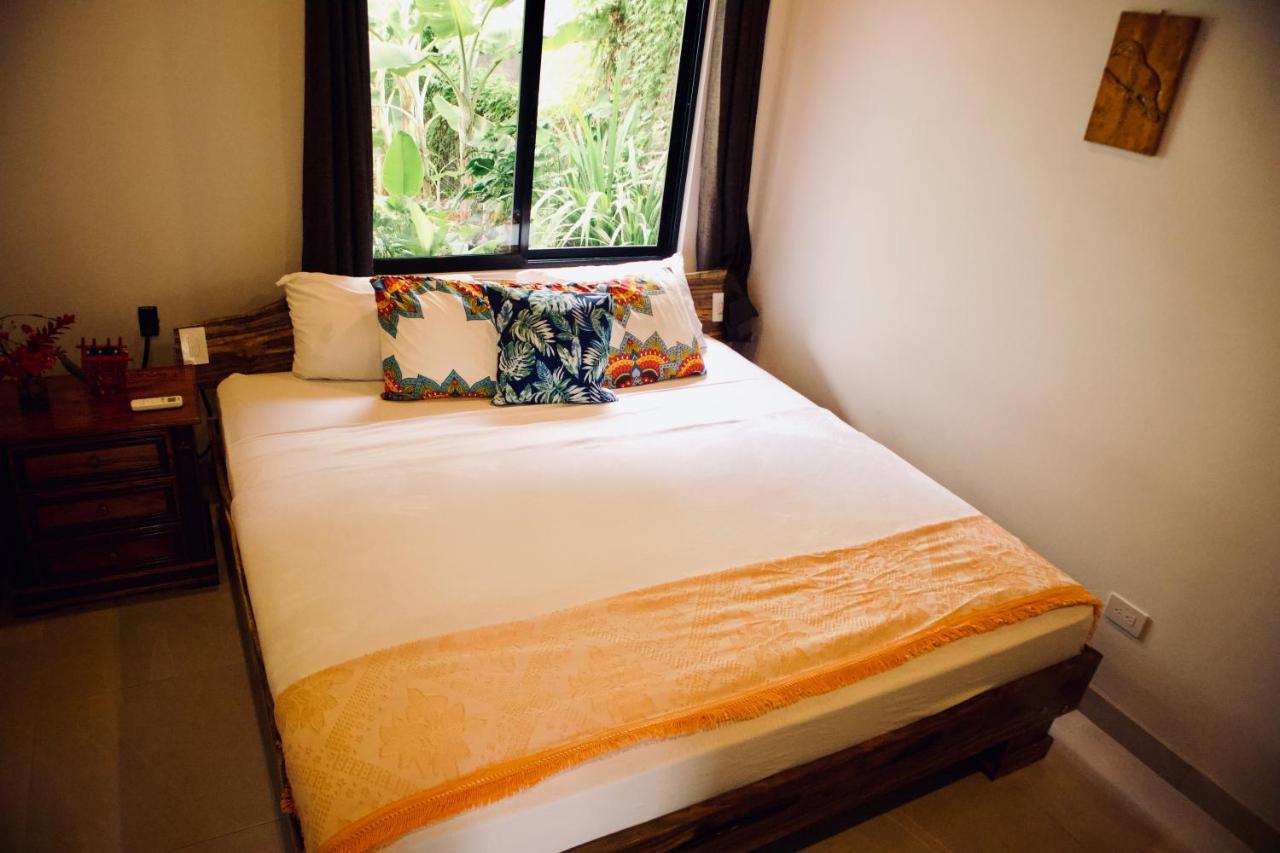 Jungle Home With King Beds -5 Minutes From The Beach Uvita Bagian luar foto